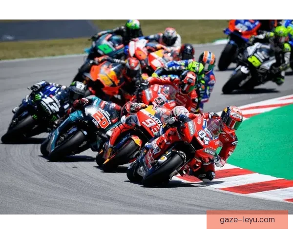 MotoGP赛场风云再起车队策略与冠军争夺战升级引爆全球关注
