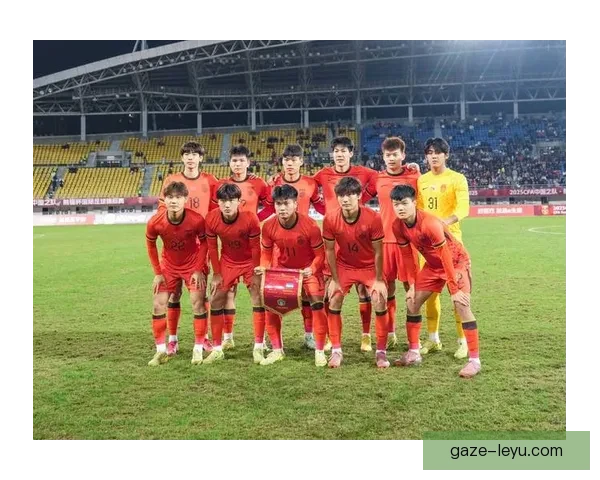 中国男足备战亚洲杯热身赛出征名单公布,四大主力伤缺依然信心满满 中国男足备战亚洲杯热身赛出征名单公布,四大主力伤缺依然信心满满
